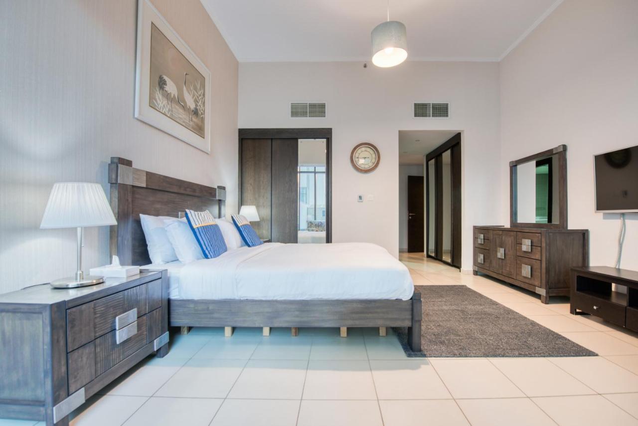 Maison Privee - Big, Bright, Luxury Marina Views Apt Next To Beach Дубай Екстериор снимка