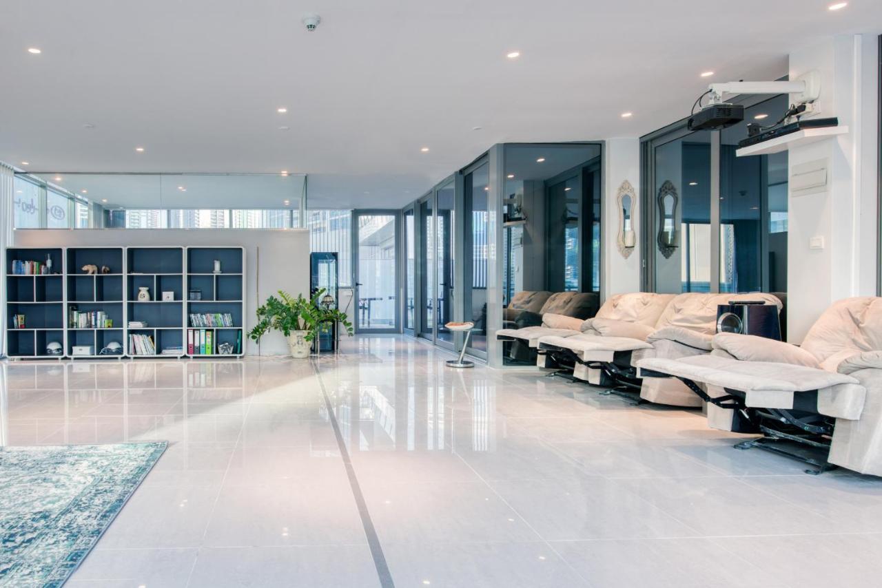 Maison Privee - Big, Bright, Luxury Marina Views Apt Next To Beach Дубай Екстериор снимка