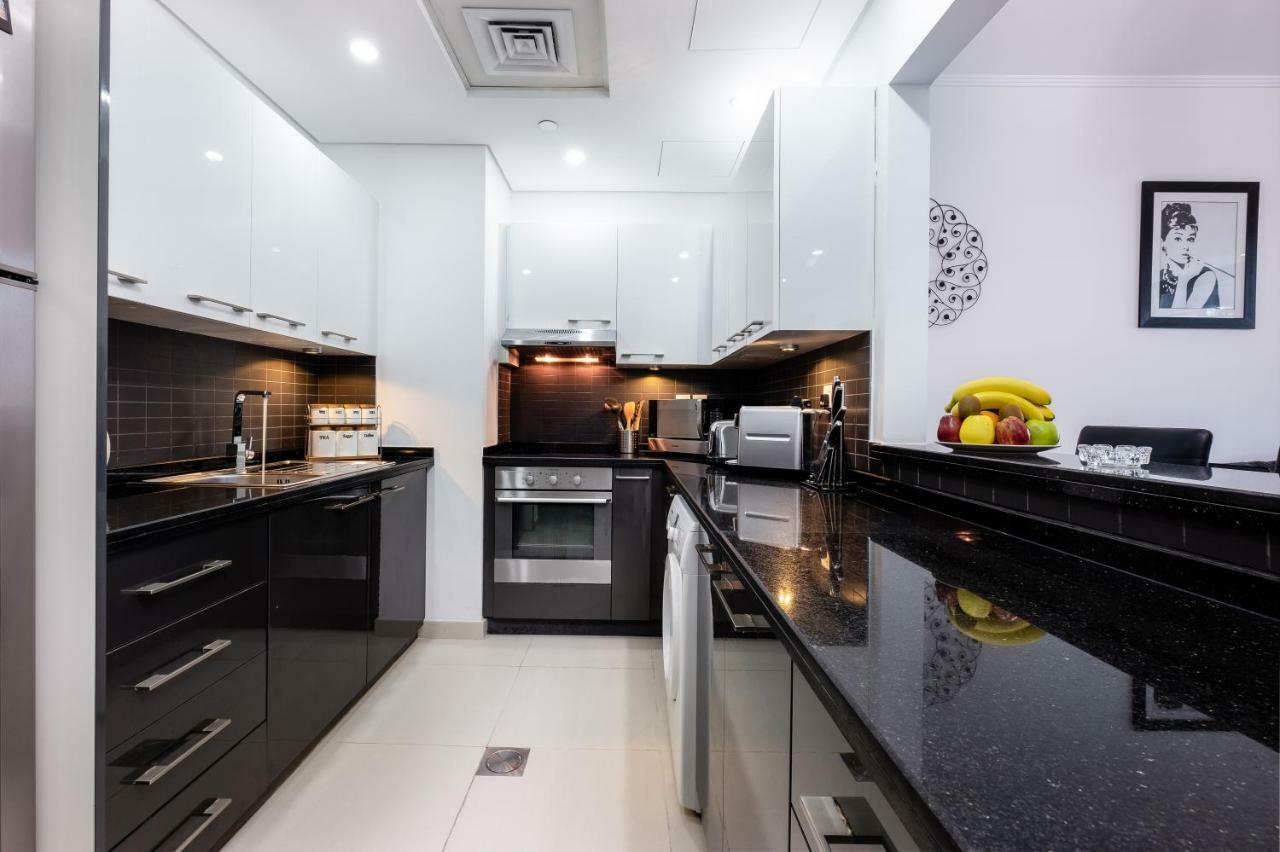 Maison Privee - Big, Bright, Luxury Marina Views Apt Next To Beach Дубай Екстериор снимка