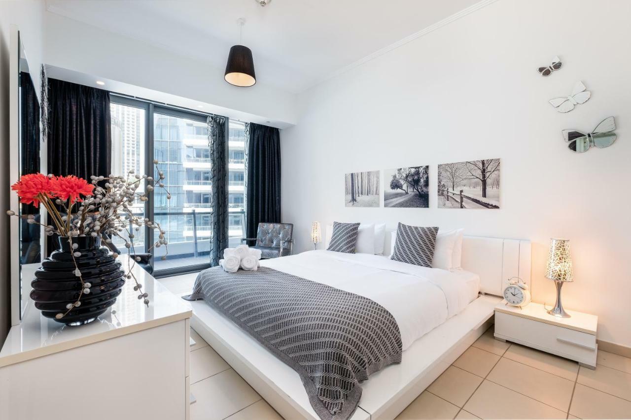 Maison Privee - Big, Bright, Luxury Marina Views Apt Next To Beach Дубай Екстериор снимка